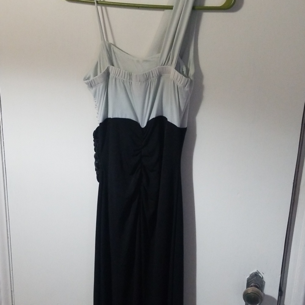 Prom dress - Picture 3 of 4